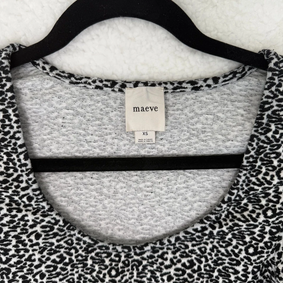 Blusa Maeve by Anthropologie Peplum Top XS Negro Blanco Estampado Animal Tejido Elástico Foto 3 de 4