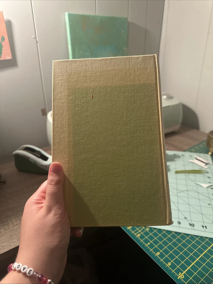 THE ELEMENTS OF JOHN UPDIKE By Alice Hamilton & Kenneth Hamilton - Hardcover VG+ - Image 2 of 3