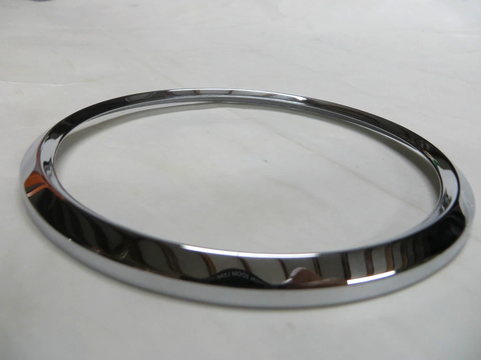 ХРОМИРОВАННЫЙ ОБОДОК СПИДОМЕТРА ТАХОМЕТРА ПОДХОДИТ ДЛЯ MERCEDES BENZ W111 W121 W113 - Изображение 2 из 2