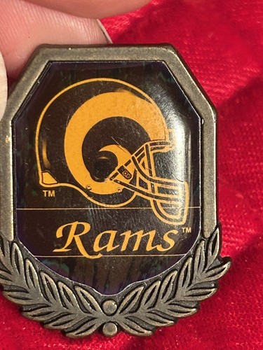 Vintage Los Angeles Rams St. Louis Rams Football Team Pin Pinback Winona