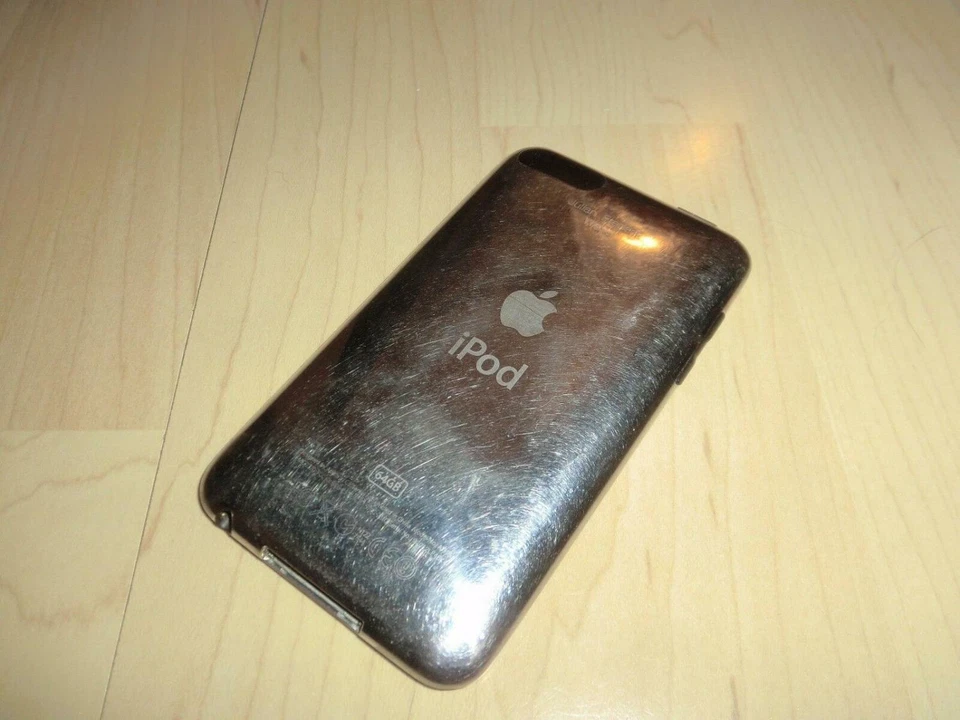 Apple iPod Touch 3.Generation Schwarz, 64GB, Vol.+ Button defekt, 1J. Garantie - Bild 4 von 4