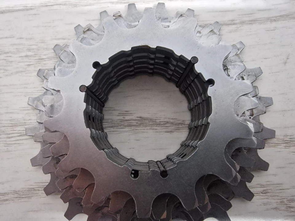 Vintage Suntour 7 Speed Road Bicycle Cassette 13-24t Racing Bike Parts VGC - Image 3 of 4