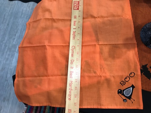 Set of 4 Cotton Cloth Halloween Boo Napkins w/Crow &Spider orange 17.5”………...b7 - Picture 4 of 4