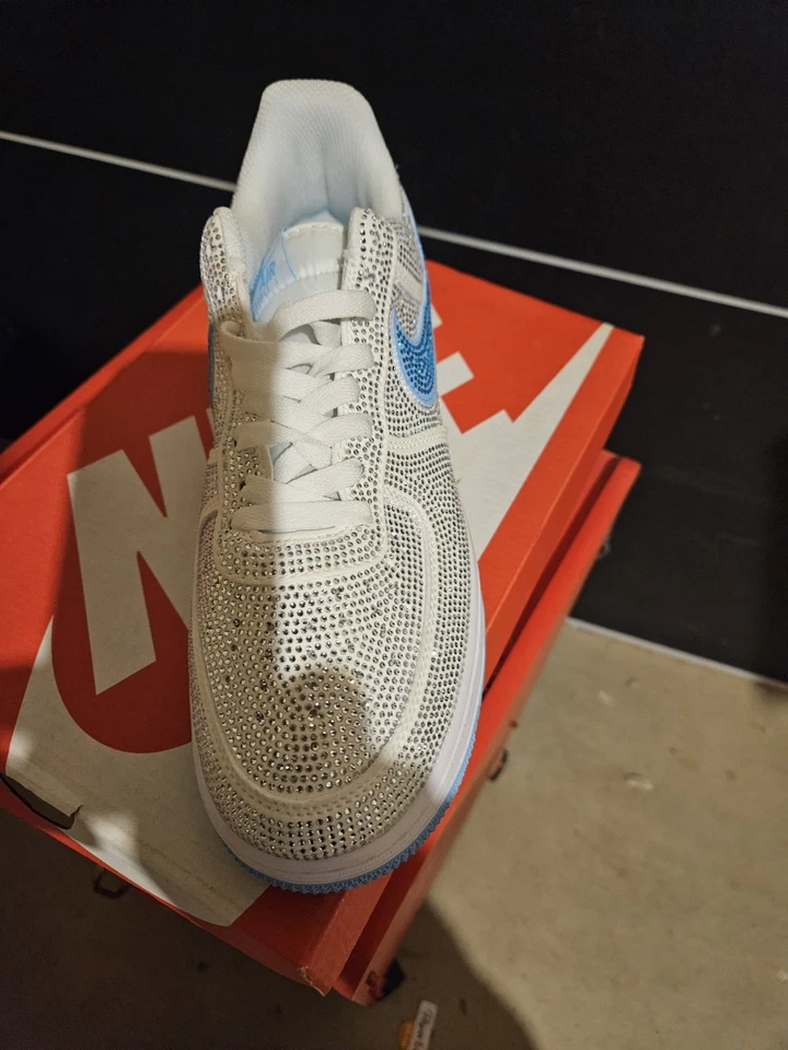 Air Force 1 '07s W/ The Ice Size 11 Classic White & Baby Blue AF1s Men's - Image 3 of 4