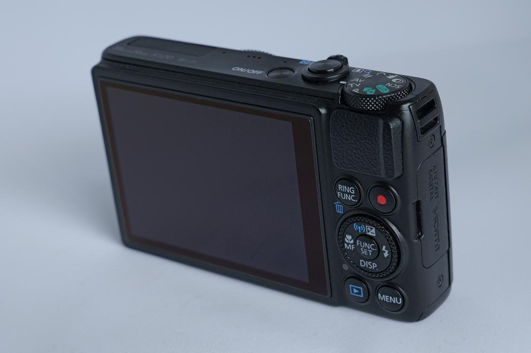 Canon PowerShot S120 12.1MP Digital Camera 5x Optical Zoom WIFI