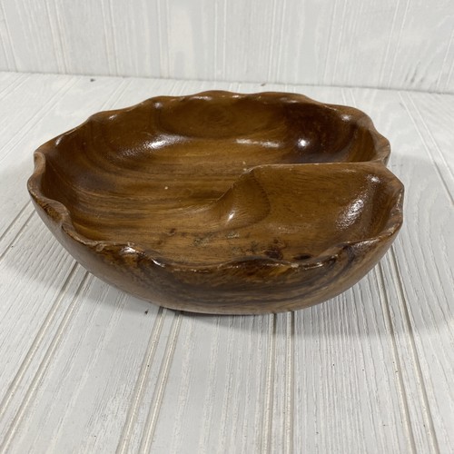 Kahana Woods Monkeypod Honolulu Leaf Bowl. - Picture 8 of 8