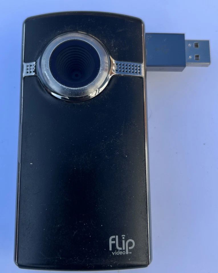 Flip ULTRA HD Video Camera - Image 2 of 4
