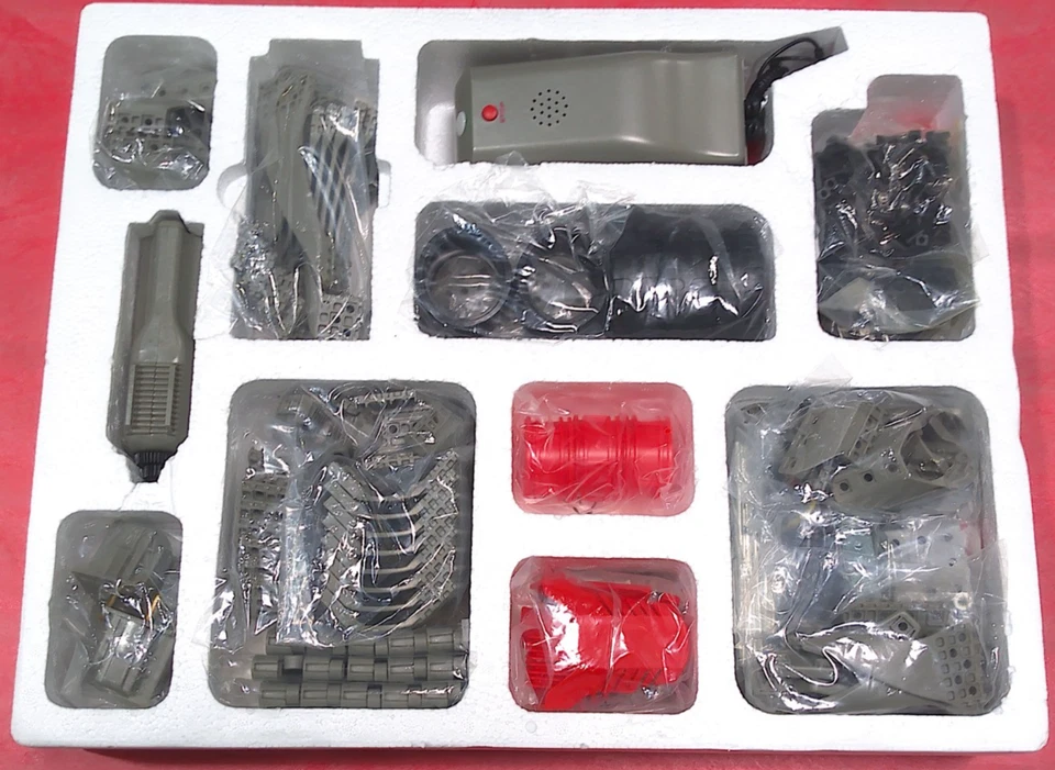 '05 Erector Meccano Speed Play 3 Models Interactive Robot 900+ Parts. Box Damage - Image 3 of 4