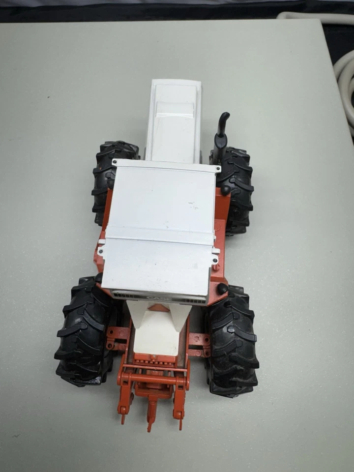 Case 4890 4WD Diecast Toy Tractor 1:35 Scale NZG Missing Pin On Steering Arm - Image 3 of 4