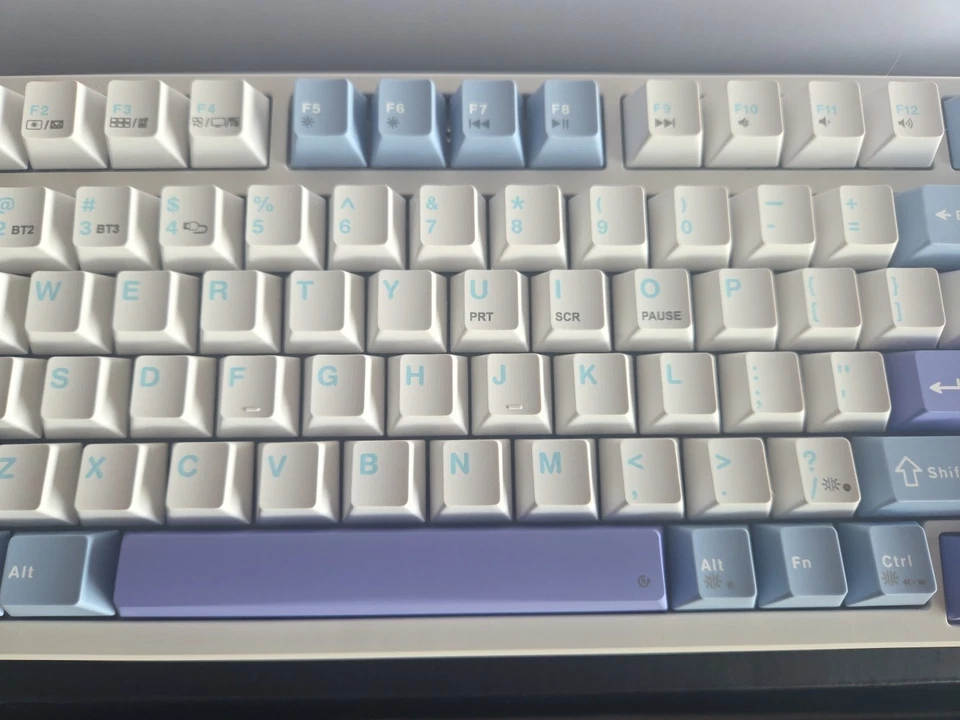 AULA F98X RGB Magnetic Switch Gaming Keyboard 2.4G/BT5.0/Wired, White/Blue/Purpl - Image 4 of 4