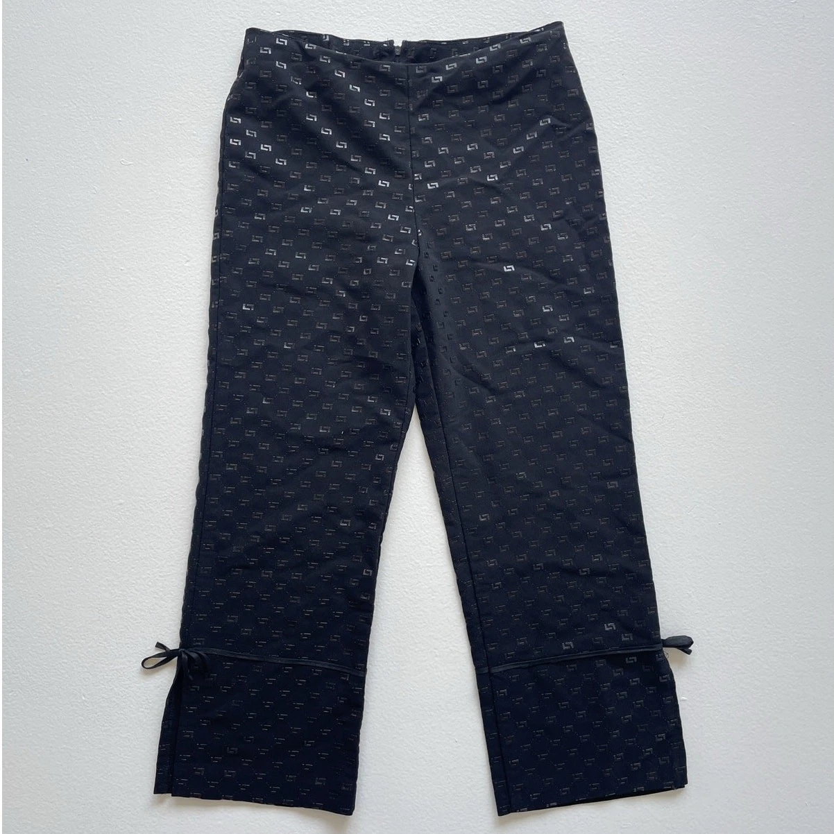 Vtg 90s Black Raised Geometric Patterned Capri Pants / Sz S / Coquette Glam Chic