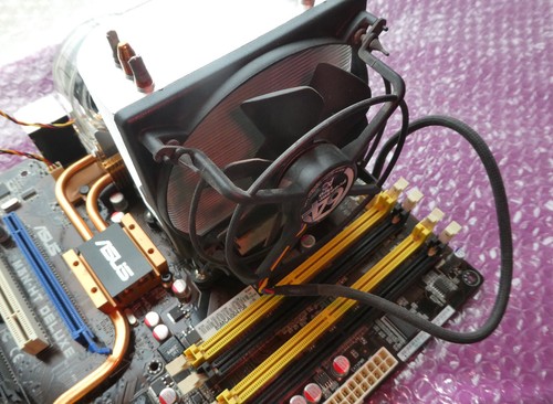 PC-Mainboard ASUS M3N-HT Deluxe, funktionstüchtig (mit RAM, CPU, Kühler) - Bild 4 von 12