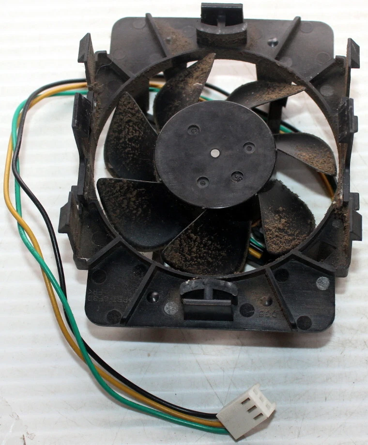 Intel C33224-003 DC12V 0.27A Nidec Corp. CPU Cooling Fan Mounts Onto Heatsink - Image 2 of 2