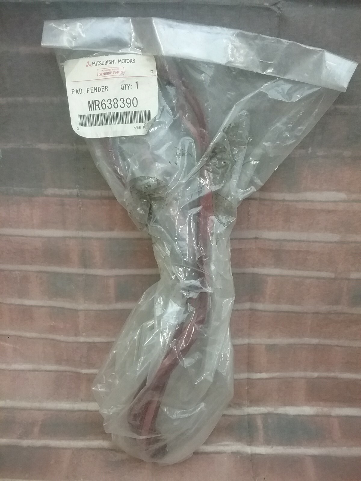 Mitsubishi Genuine Parts Fender Pad, Part No MR638390 | eBay