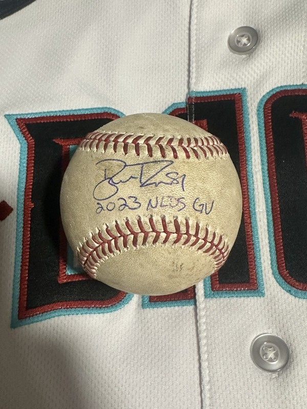Ryan Thompson 2023 NLDS Baseball Game Used Auto MLB Auth Dbacks Dodgers Freeman
