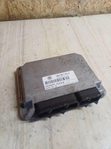 AUDI A4 8D2, B5 Motorsteuergerät ECU 3B0907557C 1.60 Petrol 140kw 1999 34897247