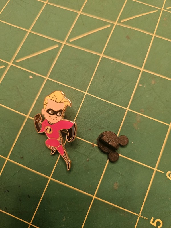 Rare Vintage 2004 Disney The Incredibles Dash Parr Pin