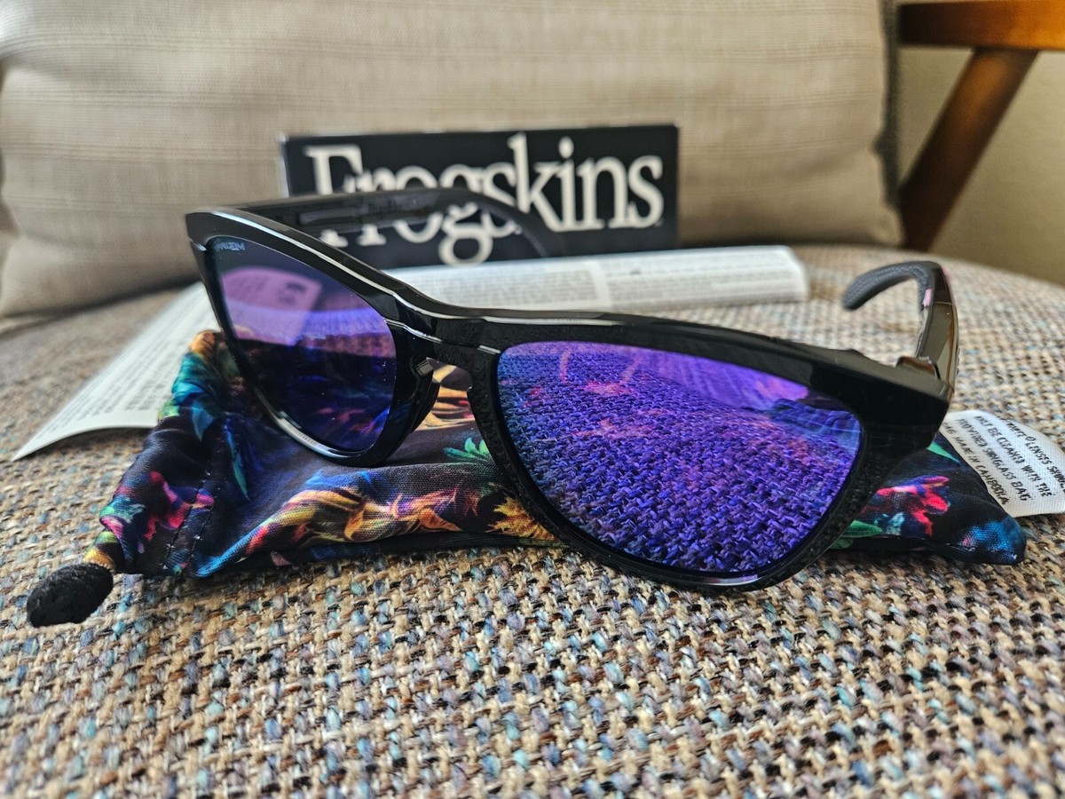 Oakley Frogskins™ Range Psy Polished Black Prizm Violet Oakley Frogskins™ Range Psy Polished Black Prizm Violet
