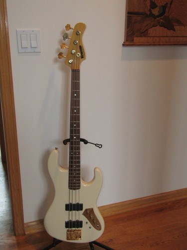 PLACA DE CUELLO DE BAJO KRAMER PIONEER JAZZ + TORNILLOS EN CROMO - HECHA EN EE. UU. 1982 - Imagen 14 de 14