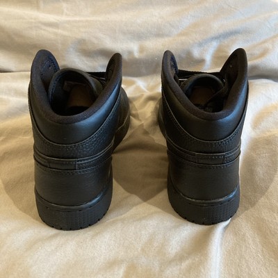 Nike Air Jordan 1 Mid (GS) Triple Black UK 6 US 7Y EU 40 554725-091 BNIB |  eBay