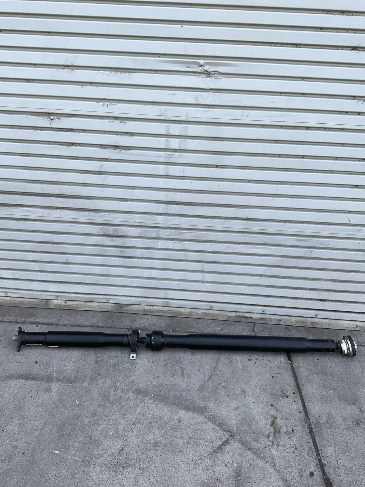 14-20  MASERATI QUATTROPORTE AWD REAR DRIVE SHAFT PROPELLER DRIVESHAFT OEM 26k