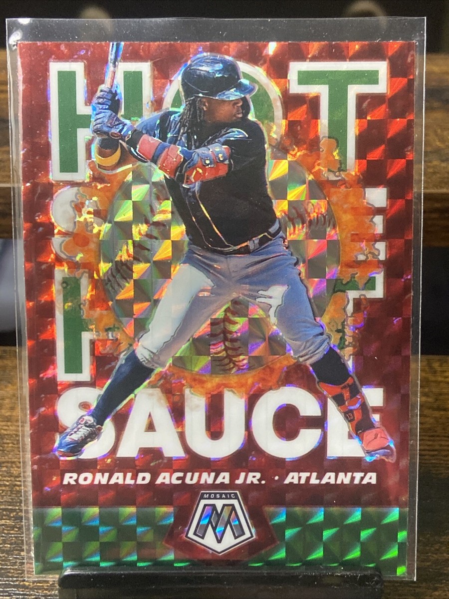 MLB Ronald Acuna Jr. 2021 Panini Mosaic Hot Sauce Green Prizm SP