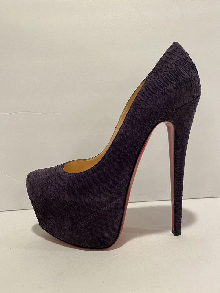 Christian Louboutin Narciso Daf Plataforma Bombas Tacones Gamuza Repujado Púrpura 36 Foto 2 de 4