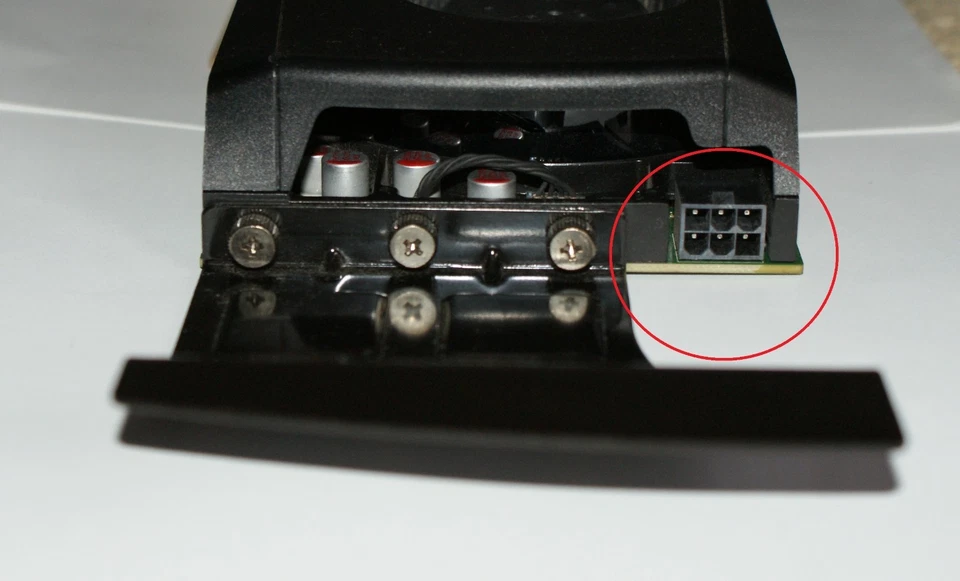 NVIDIA Quadro 5000 2.5GB GDDR5 DVI/DisplayPort x2 PCIE Graphics Card - Image 4 of 4