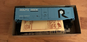 Rail Runner #14 Route Rock HO Scale 50' Plug Door Kit BRAND NEW