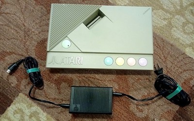 Atari XE XEGS Game Computer System Console Only  w Power Supply Tested Working