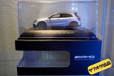1/43 Mercedes-Benz GLA45 AMG 2015 Silver Edition of 1000 units X156 Spark el