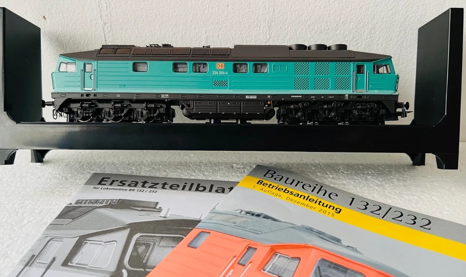 ESU 31165 , BR 234, Minttürkis, digital mit Sound, Rauch - "Ludmilla" - Bild 4 von 4