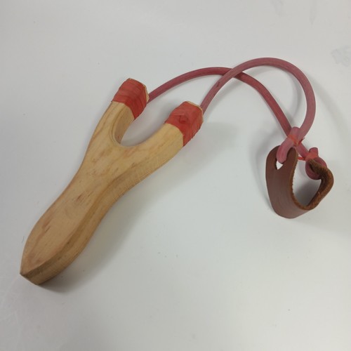 Solid Wood Slingshot Rubber Band Leather pouch Wood Classic Toys - Picture 5 of 8