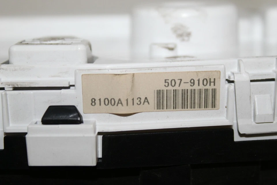 Cuadro de instrumentos velocímetro Mitsubishi Outlander/Lancer 2007-09 118.868 millas Foto 3 de 4