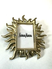 Nieman Marcus Jay Strongwater Sun Flames Picture Frame Clip Goldtone