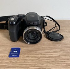 Fujifilm FinePix S5800 8.0MP Digital Bridge Camera 10x Zoom & 2GB SD Memory Card