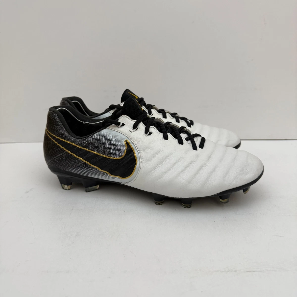 シューズ NIKE TIEMPO LEGEND 7 ELITE FG Black Gold 39bd2229abb0.jpg