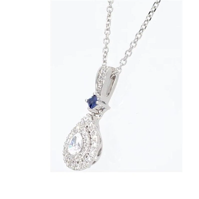 Colgante Vera Wang de 1,2 quilates con acabado de oro blanco de 14 quilates de diamantes y zafiros creados en laboratorio Foto 4 de 4