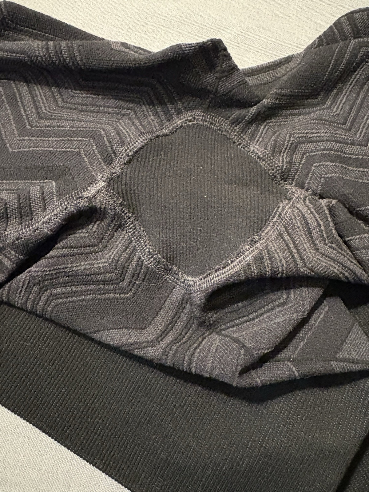 Lululemon Reversible Chevron Pattern Leggings Bla… - image 6