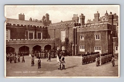 London England Changing Guard, St James's Palace, Vintage Card Souvenir Postcard