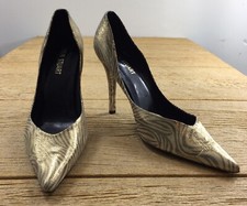 Colin Stuart Womens Leather Shoes Pumps Size 10 Gold Pointed Toe Heels Dressy