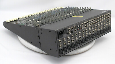Mackie 1604-VLZ PRO 16-Ch / 4-Bus Analog Mic / Line Mixer Mackie 1604-VLZ PRO 16-Ch / 4-Bus Analog Mic / Line Mixer