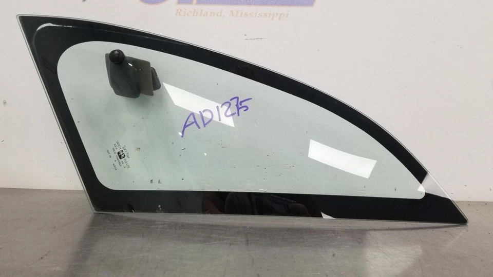 96 BUICK ROADMASTER CUARTO DE CRISTAL PASAJERO DERECHO Foto 4 de 4