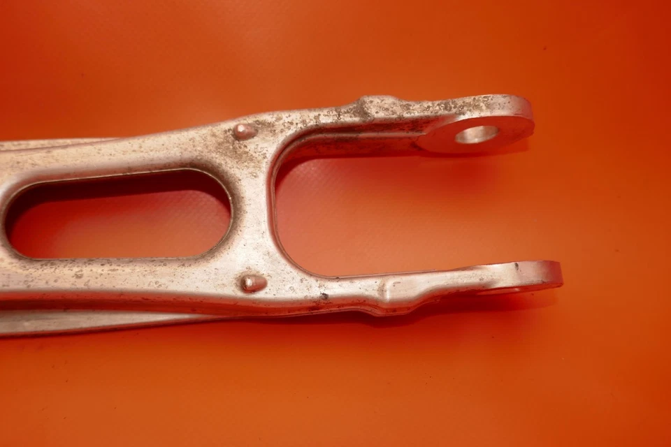 BRAZO DE CONTROL LATERAL PORSCHE BOXSTER 2013 2014 2015 2016 2017 2018 981 331 143 03 Foto 3 de 4