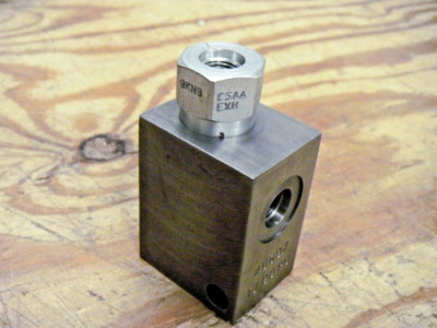 Skyjack 704949 Shuttle Valve w/ SUN CSAAEXN Cartridge