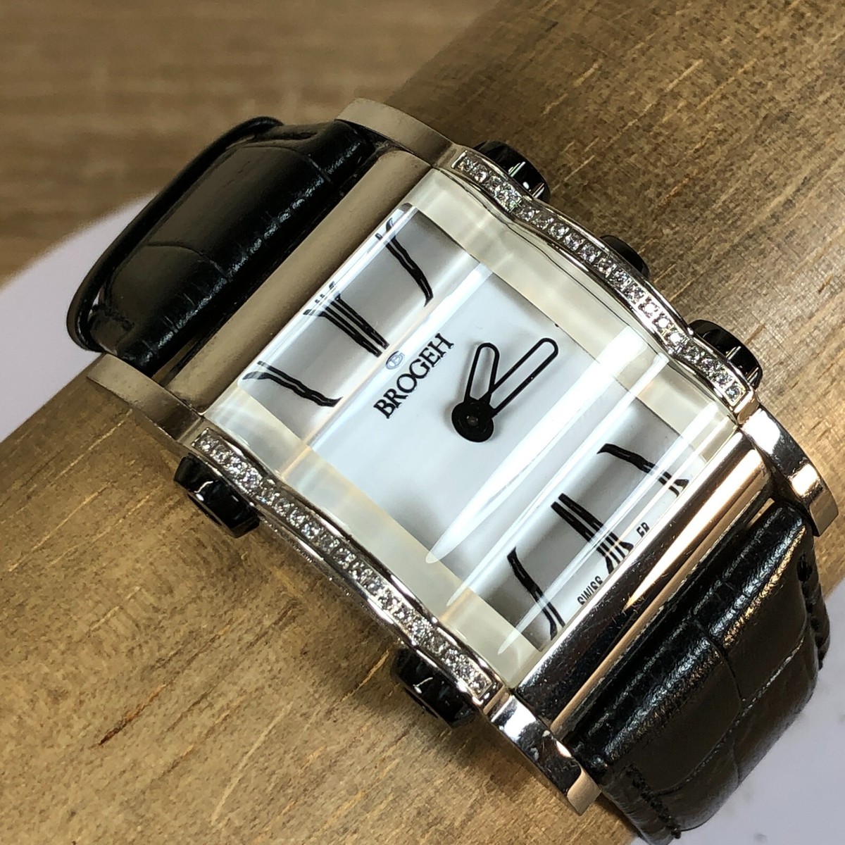 Brogeh Women 66031 White Dial Black Leather Pave Bezel 32mm Quartz Watch  3/4