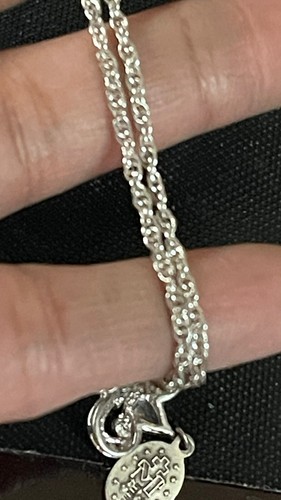 925 Sterling Fleur Delis Religion Medal With Cubic Zirconia.5.01gram Weight - Picture 8 of 10