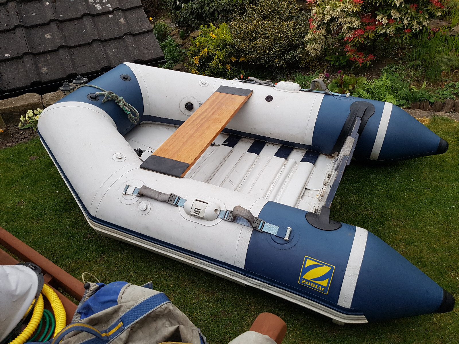 Zodiac Inflatable Tender with 2.5h 4stroke Suzuki Engine eBay