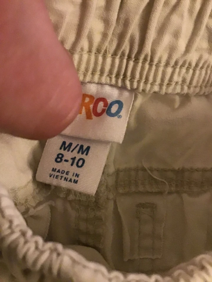 Circo Boys Khaki Shorts Size M 8-10 Beige In Excellent Used Condition - Image 2 of 4