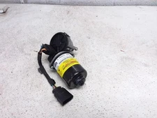 2018 MASERATI LEVANTE OEM Windshield Wiper Motor Part Number 670007561